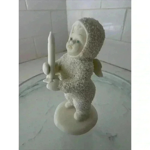 Snowbabies Just One Little Candle Dept 56 Winter Tales Snow Baby - Picture 3 of 11